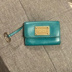 Michael Kors Wallet Coin Purse Keychain Key Ring ID Compartment Teal Blue Pocket